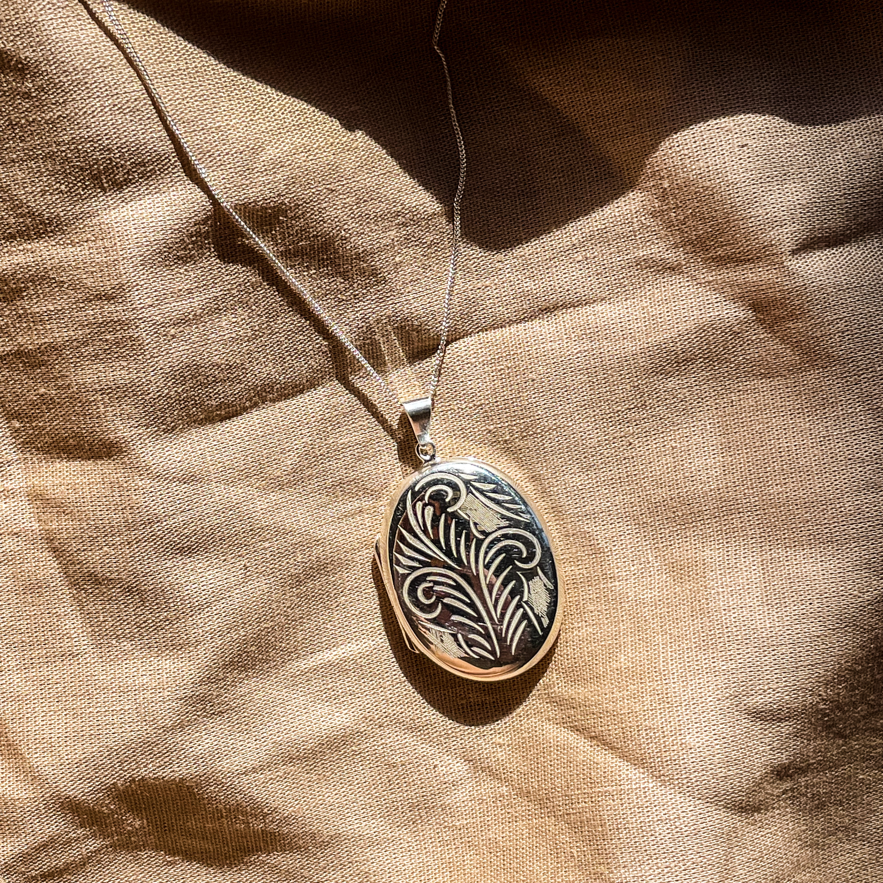 evelyn locket in silver with etching