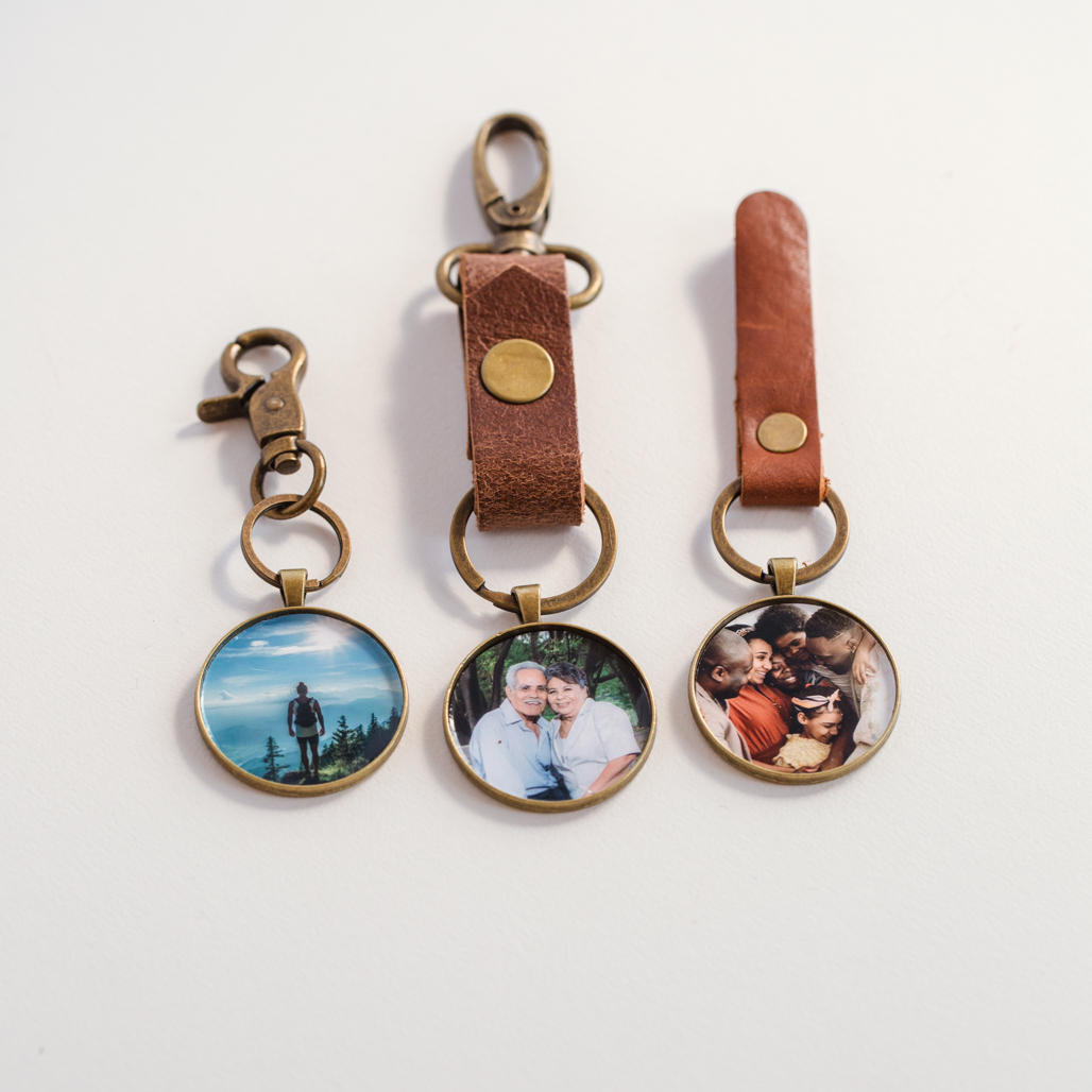 henry, walter, ozzie lockets are bronze pendants with no chain, and photo placement inside