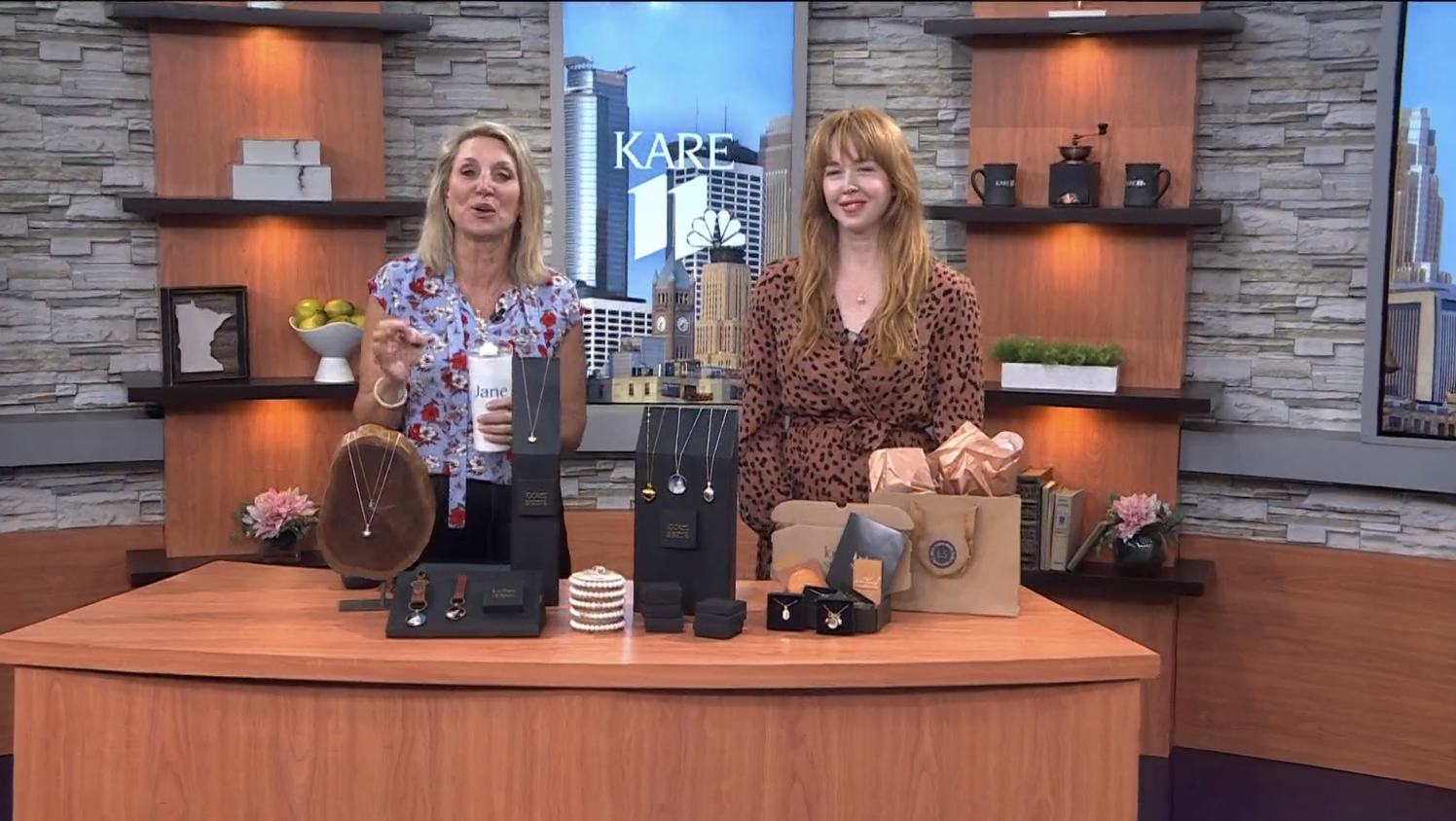 the locket sisters on kare11 showing a great idea for mother's day